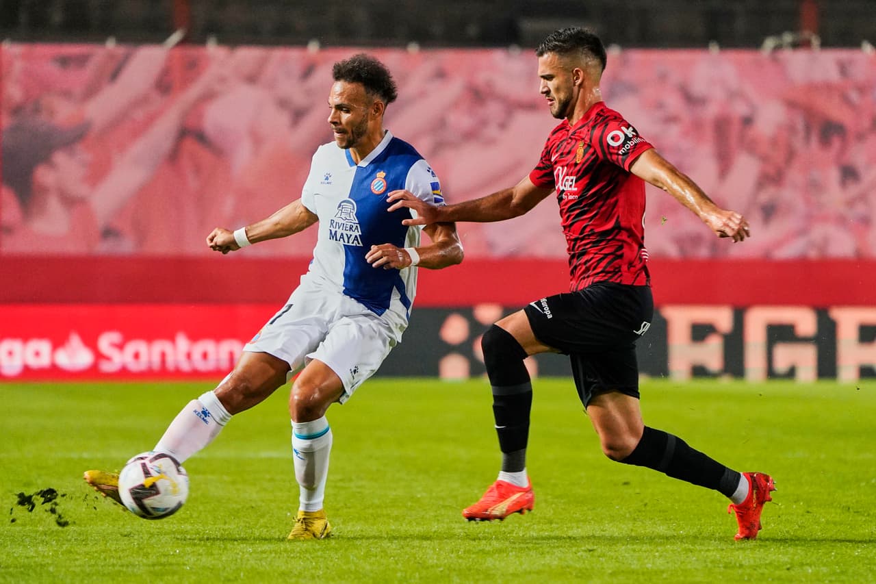 El Mallorca del técnico mexicano Javier Aguirre, expulsado al 90+2', empató 1-1 ante el Espanyol en la Jornada 12 de LaLiga.