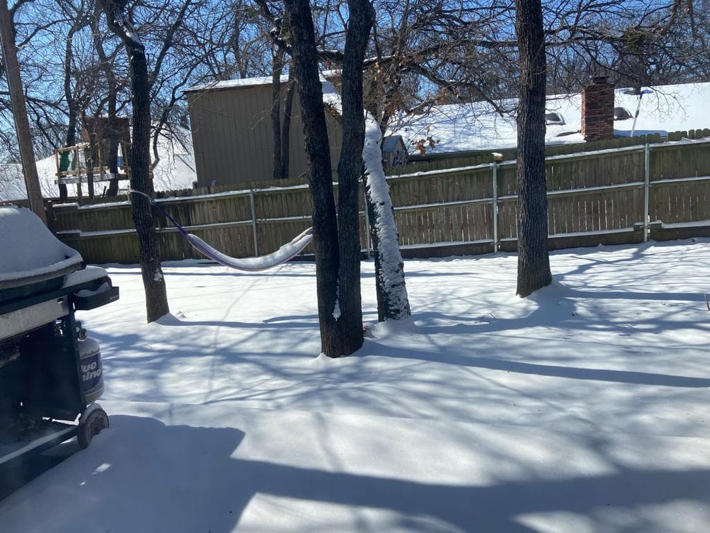 La mañana del 16 de febrero las temperaturas de 2 grados bajo cero dejaron varias tuberías rotas.
<br>
<br>