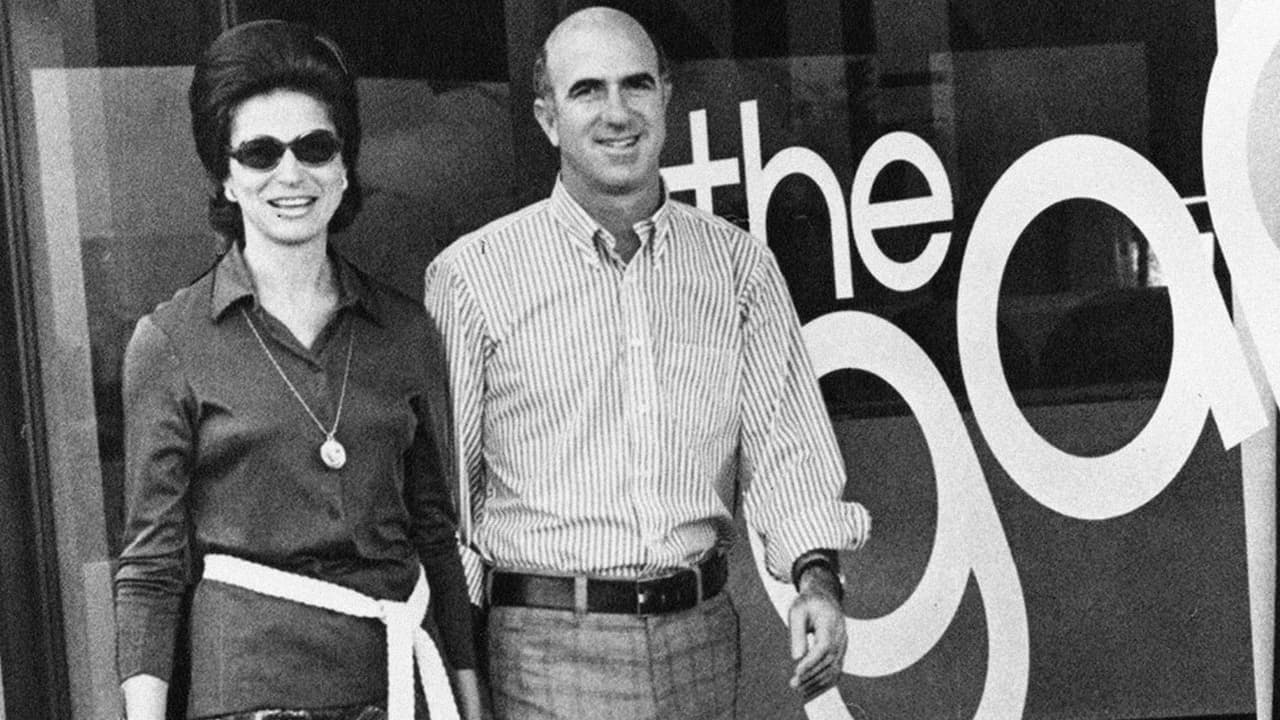 <b>Doris Fisher, empresaria de ropa, tiene un patrimonio de 2,600 millones de dólares.</b> En 1969 fundó junto a su esposo la tienda GAP en San Francisco. Fue parte de la directiva de la compañía hasta 2009. Ahora posee el 7% de la empresa, incluso menos que sus hijos. 
<br>