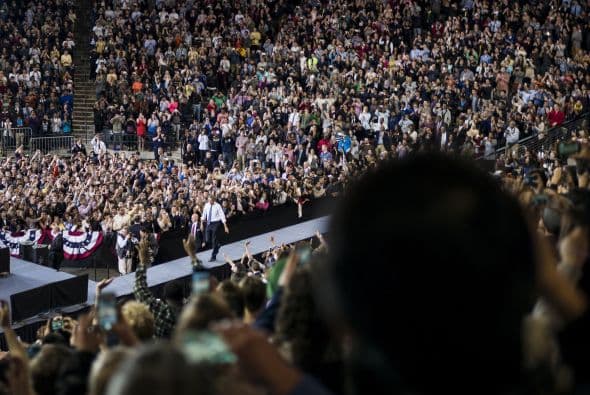 Durante su visita a la ciudad de Atlanta, el presidente Barack Obama se reunió con cientos de universitarios en el auditorio del Georgia Tech, donde habló de los problemas a los que se enfrentan los jóvenes al querer tener acceso a la educación universitaria, por lo que reiteró su interés en la accesibilidad a la educación superior para todos.