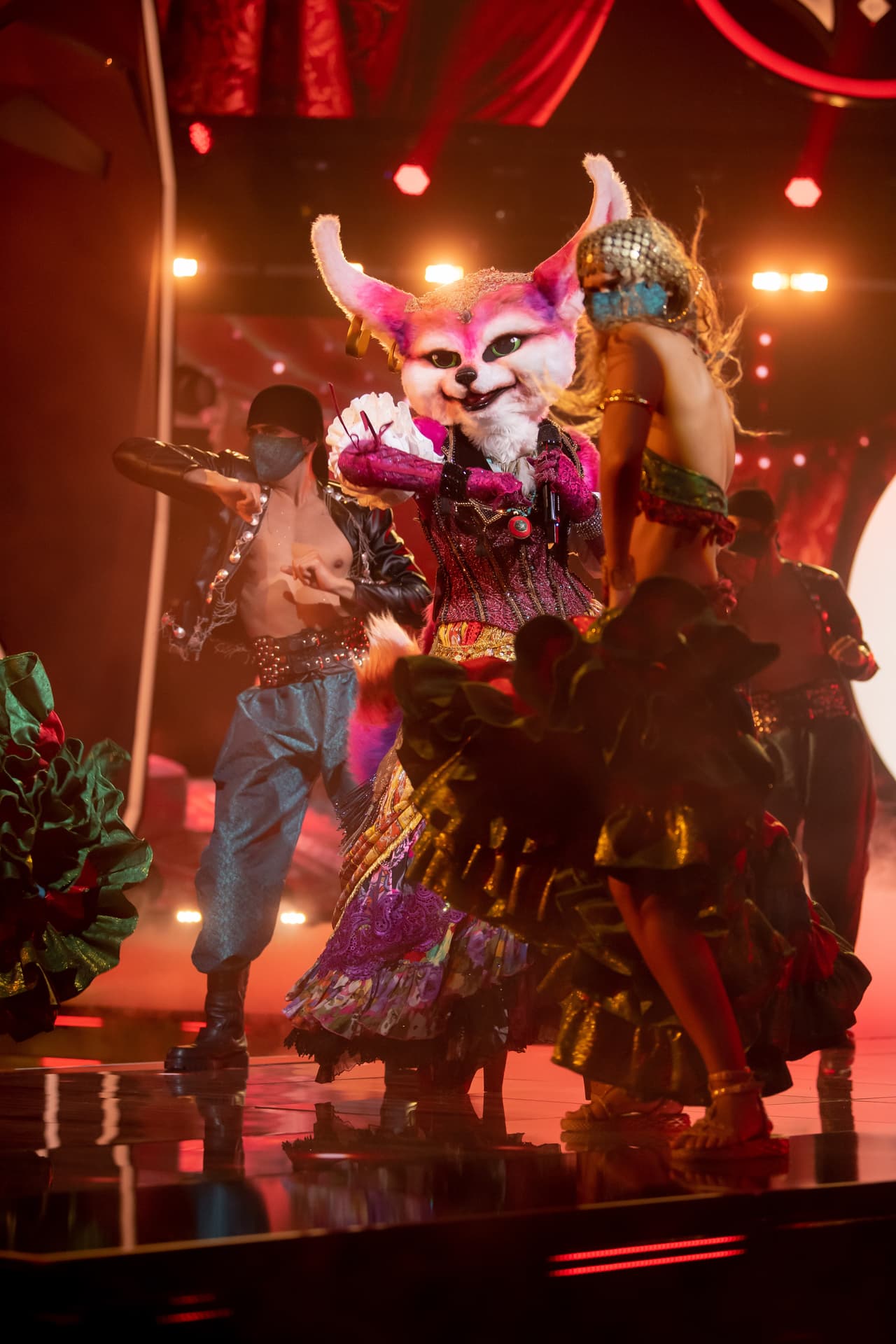 'Las Maravillas de la Vida' fue el tema con el que Gitana participó por primera vez en ¿Quién Es La Máscara?