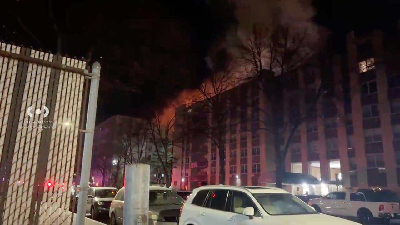 El edificio es hogar de 250 familias, de las cuales casi 100 quedaron desplazadas.