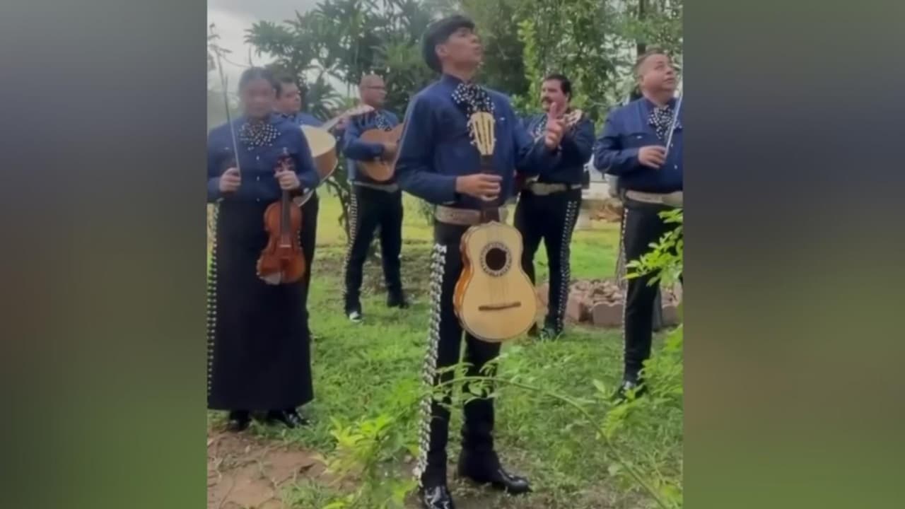 ICE detiene a mariachi mexicano y familia denuncia burlas en San Antonio, Texas