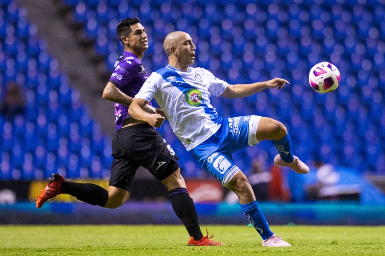 De la mano de Christian Tabó y Dieter Villalpando, Puebla consigue tres importantes puntos frente a Mazatlán tras vencer 2-0.