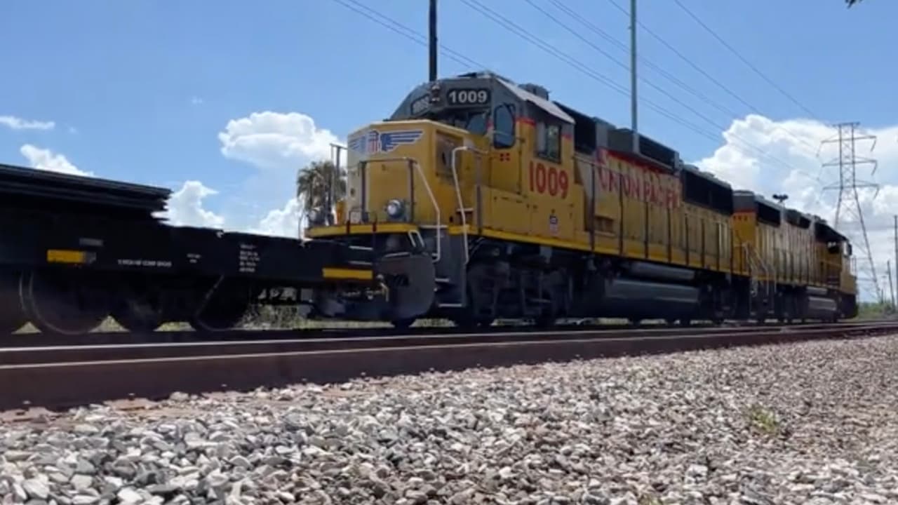 Dos personas mueren al ser arrolladas por el tren en Elk Grove