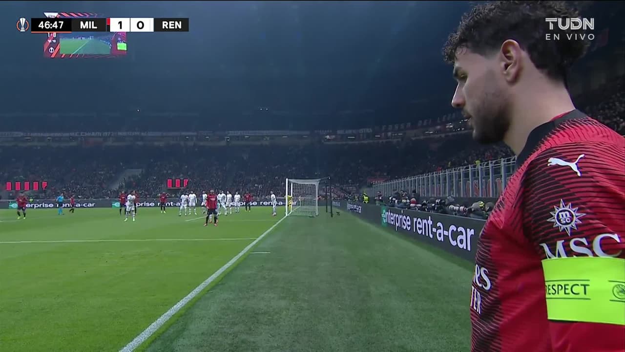 ¡GOL!  anota para Milan. Ruben Loftus-Cheek