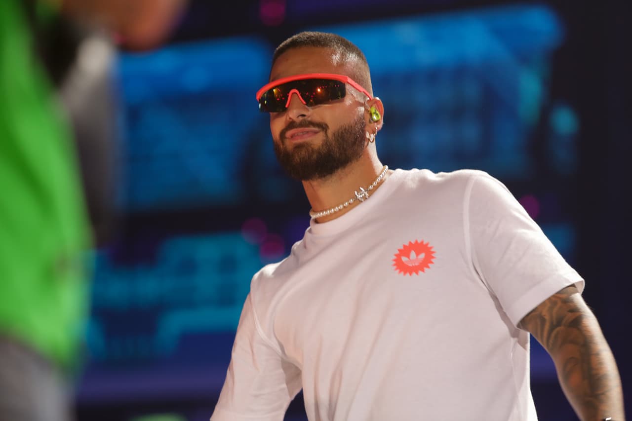 Sobre el cabello, Ríos comentó: “Hoy quiso venir con su pelo súper normal, con este corte
<i>fade.</i> Pero no me sorprendería que mañana, en la alfombra, los quiera sorprender”.