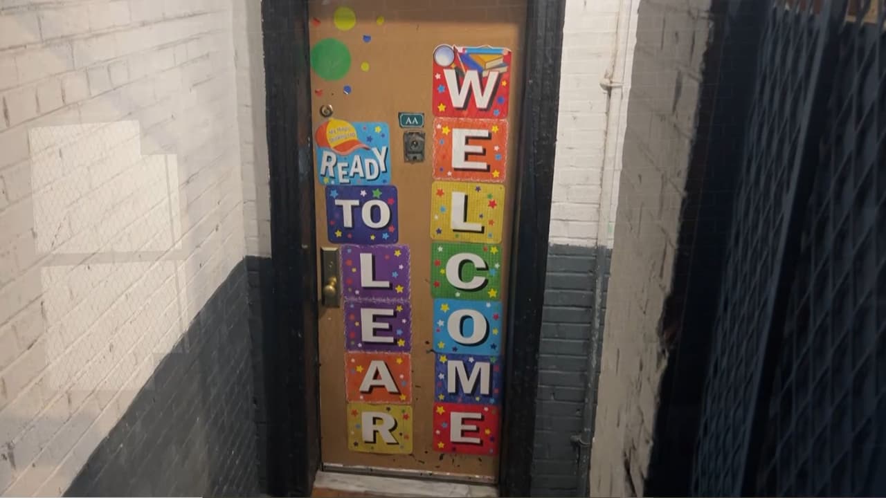 Luego de la tragedia, las autoridades allanaron la guardería ubicada en el 2707 de Morris Avenue. El Departamento de Policía de Nueva York (NYPD) 
<b><a href="https://www.univision.com/local/nueva-york-wxtv/nueva-york-maquina-fentanilo-hallada-guarderia-bronx-donde-murio-nino" target="_blank">recuperó una máquina para empacar fentanilo y otros tipos de drogas</a></b>.