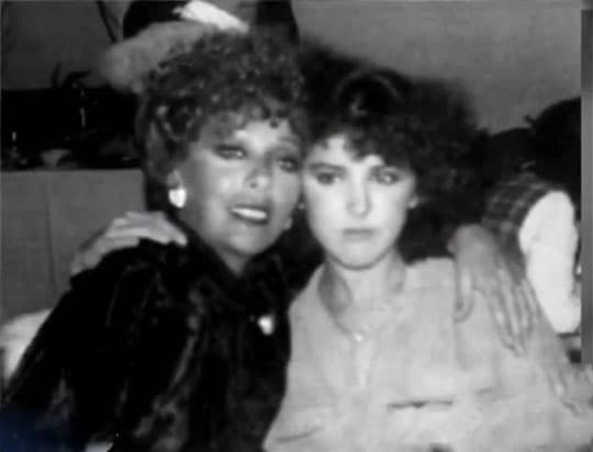 Viridiana cayó a un barranco de la Ciudad de México perdiendo la vida cuando tan sólo tenía 19 años de edad.