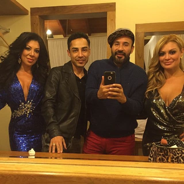 Horóscopos de Durango lanzó en 2009 su material "Pura pasión" que incluyó los temas "No te pido flores" y "Este corazón".