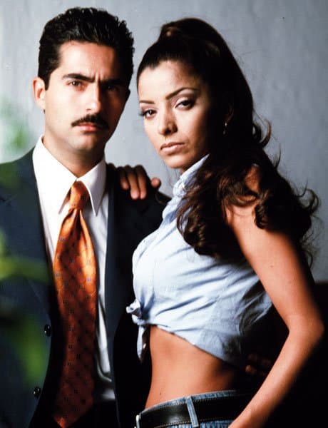 En 1998 llega uno de sus primeros papeles antagónicos, esto en 'Gotita de amor', en donde su compañera de maldades era
<b>Pilar Montengro</b>. ¿Lo recuerdas en esta telenovela infantil?