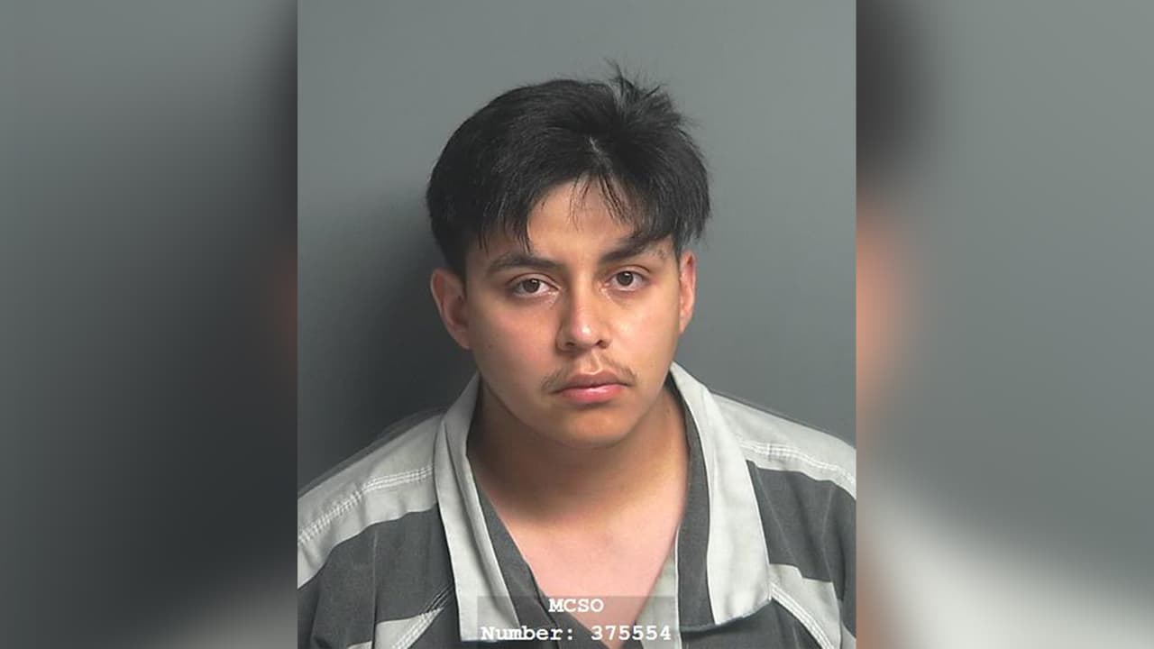 Brian Garcia Sanchez es sospechoso de agresion y estrangulamiento a un miembro de su familia.