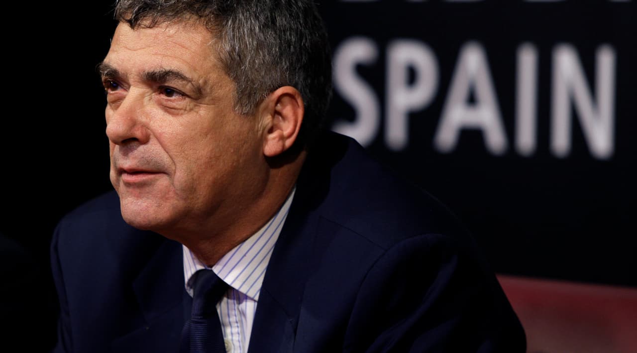 Eso le ha hecho poseedor de la presidencia más longeva entre las federaciones olímpicas españolas, pese a que en estos 29 años han sido frecuentes sus enfrentamientos con gobiernos de distinto signo, las denuncias en su contra por presunta mala gestión y el distanciamiento de entidades, como la propia Liga.