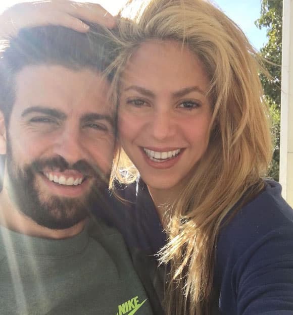 SHAKIRA
<br>Agradeció el amor de su esposo e hijos