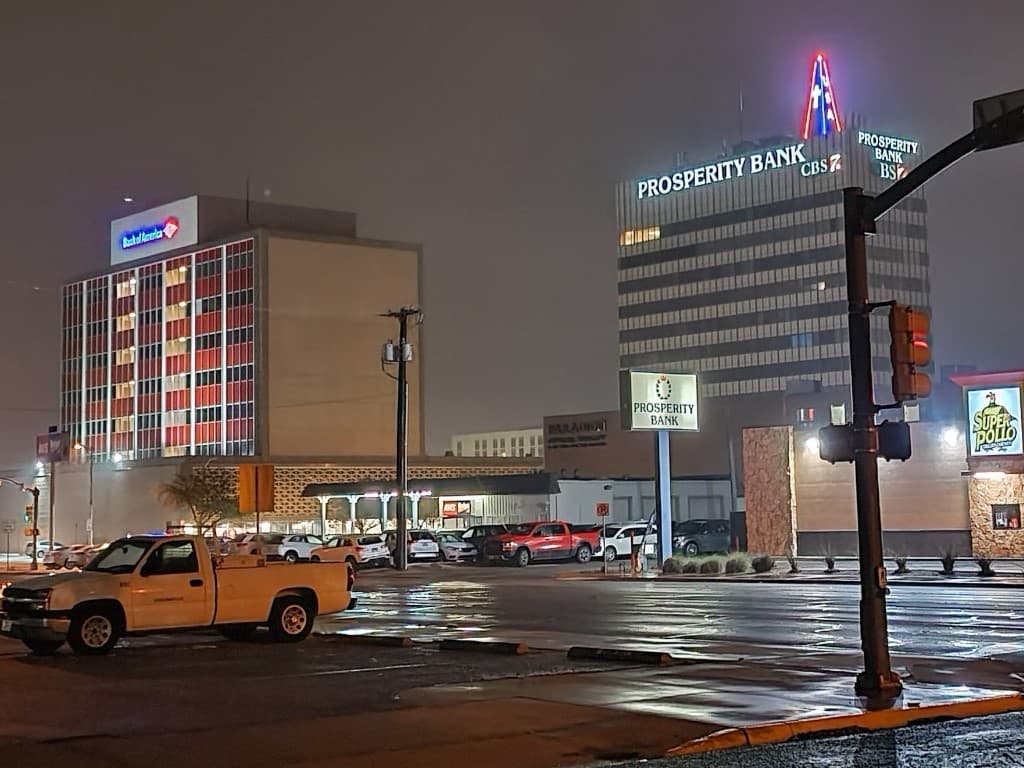 <h3 class="cms-H3-H3">2. Odessa, Texas</h3>
<br>
<br>🏠
<b>Cambio en la población debido a migración 2020-2021:</b> -3.6%
<br>
<br>🏠
<b>Cambio total en la población 2020-2021: </b>-2.6%
<br>
<br>🏠
<b>Tasa de desempleo, abril 2022: </b>5.8%
<br>
<br>🏠
<b>Valor medio de la vivienda:</b> $147,900
<br>
<br>🏠
<b>Población total: </b>161,091
<br>