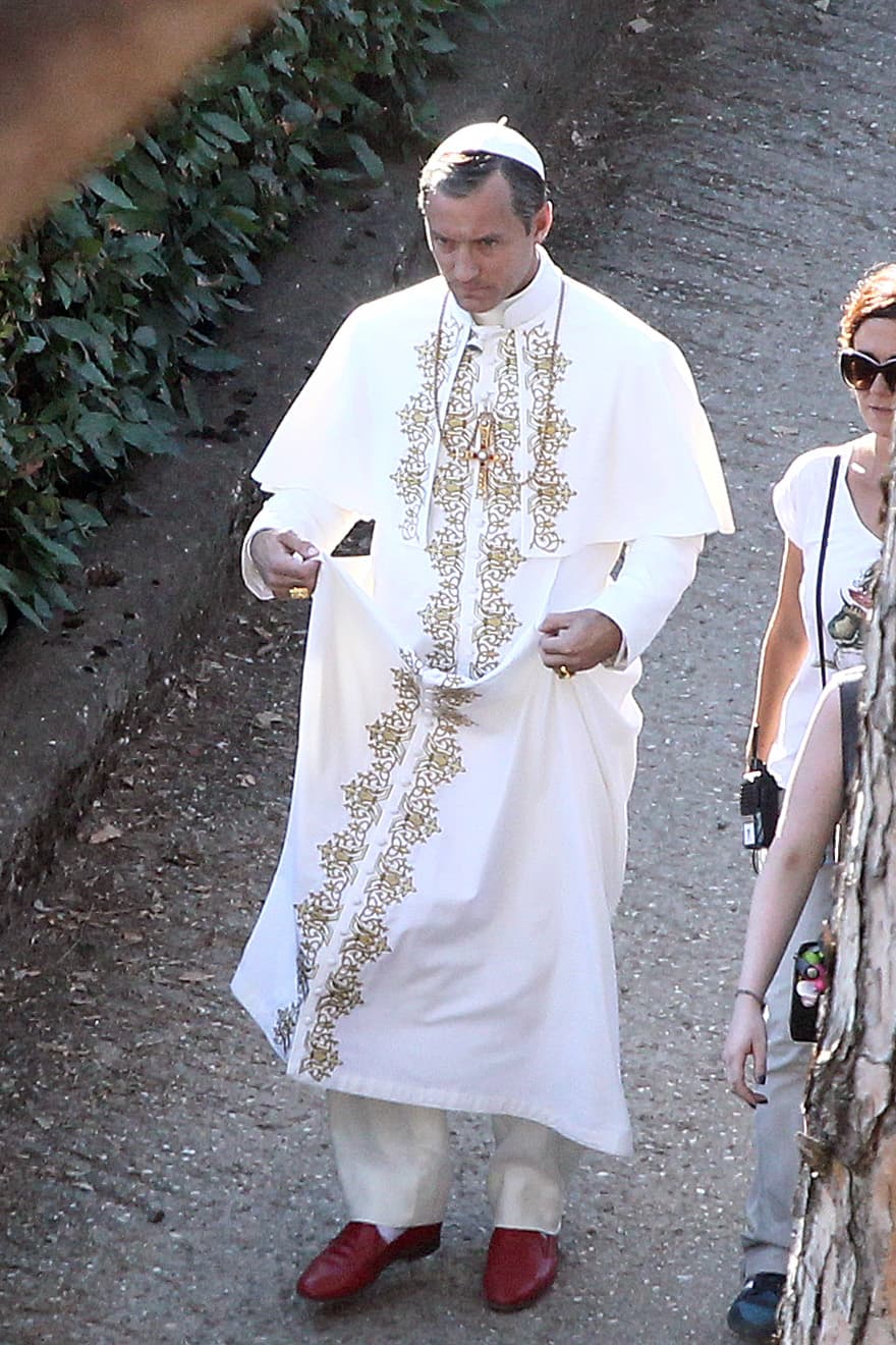 Otros nombres como Cécile de France, Ludivine Sagnier, Silvio Orlando, Scott Shepherd, Toni Bertorelli y James Cromwell también figuran.