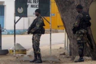 Soldados de Camerún.