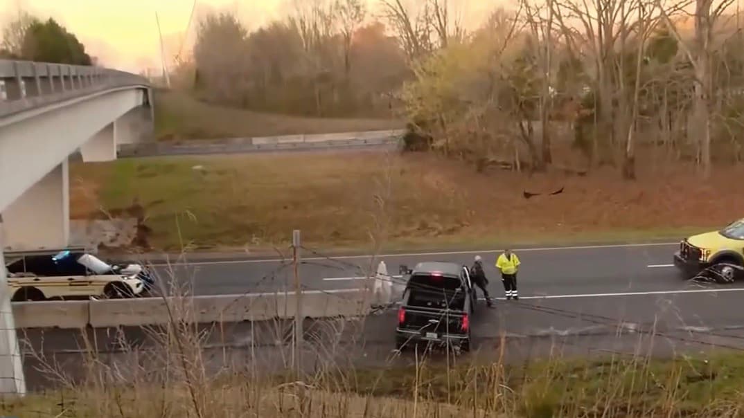 Seis niñas mueren al salir expulsadas del vehículo en el que viajaban durante un accidente