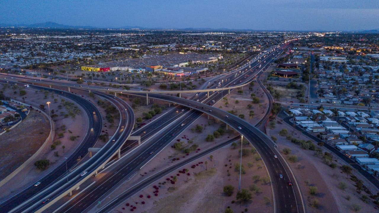 Alerta de tráfico: anuncian cierres en el I-10, US 60, I-17 y Loop 101 del 24 a 27 de septiembre