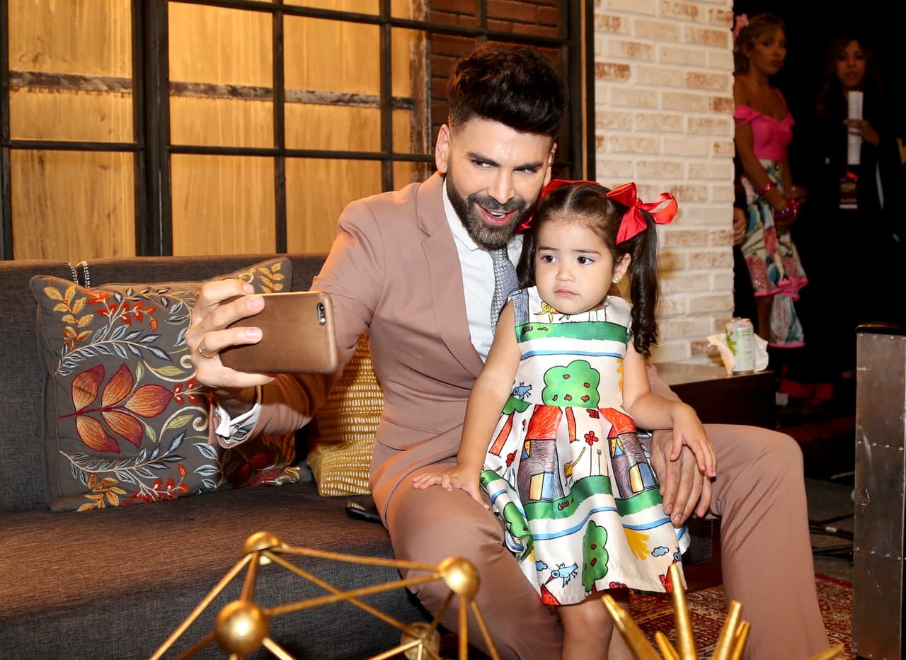 Este domingo ya estaba un poco cansada cuando Jomari Goyso le pidió una foto.