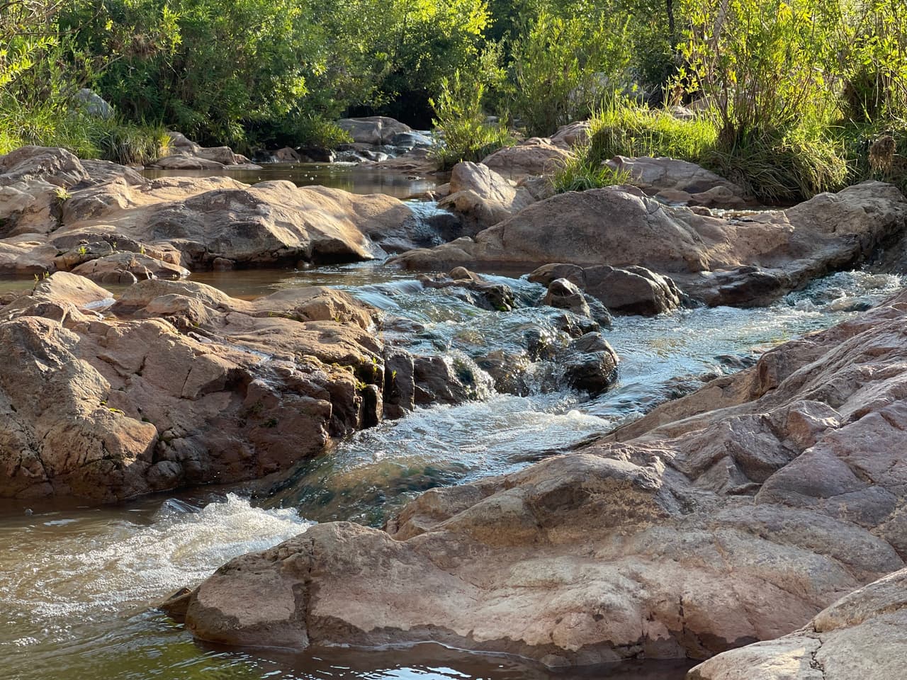 El sendero se usa principalmente para caminatas.
