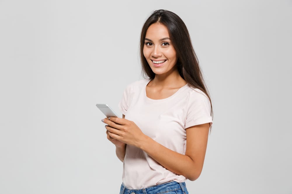 <b>LIBRA</b>
<br>Como todo en su vida, necesitan un balance, así que un día pueden escribirte muchas cosas pero no responder al día siguiente. No te enojes con ellos si eso pasa, simplemente puede que necesiten un ratito alejados de la tecnología, pero no quiere decir que te están ignorando. Con su naturaleza cariñosa y dulce, pronto te responden.