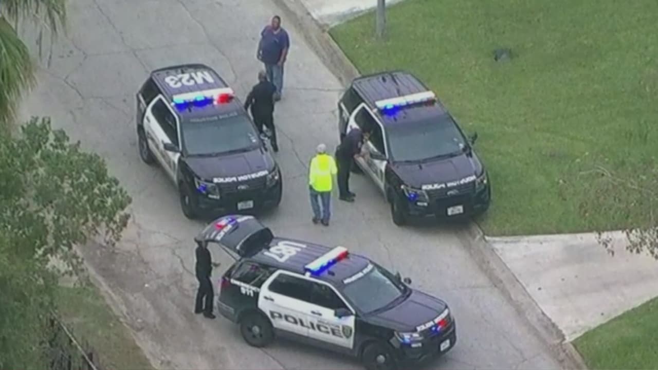 Dos personas muertas en hechos separados con solo una hora de diferencia al sur de Houston