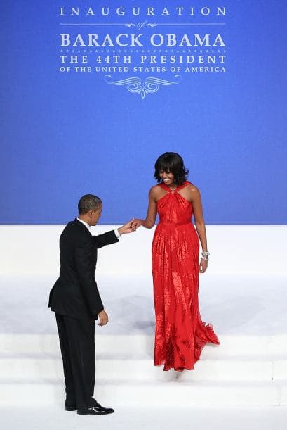 La primera dama siempre se ocupa de la salud, disciplina y éxito de sus hijas, antes que de la política, aunque en ambas tareas se saca un 10. Ha demostrado que además de ser una profesionista exitosa, madre dedicada y luchadora incansable, es una icono de moda y 'glamour'. Sin duda, ella es ejemplo y motivación para muchas madres que deben ser líderes, fuera y dentro de casa.