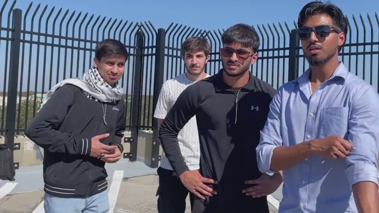 USF investiga acoso a estudiantes musulmanes que fueron insultados mientras rezaban