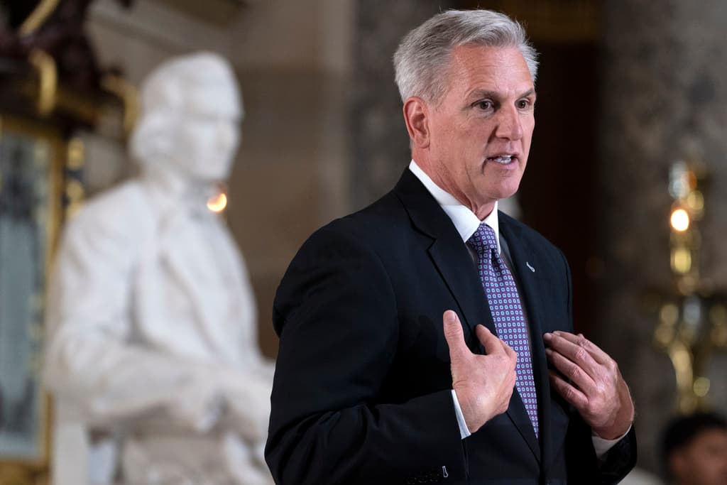 El jefe de la Cámara Baja, Kevin McCarthy, ordena una investigación formal para abrir un juicio político al presidente Biden