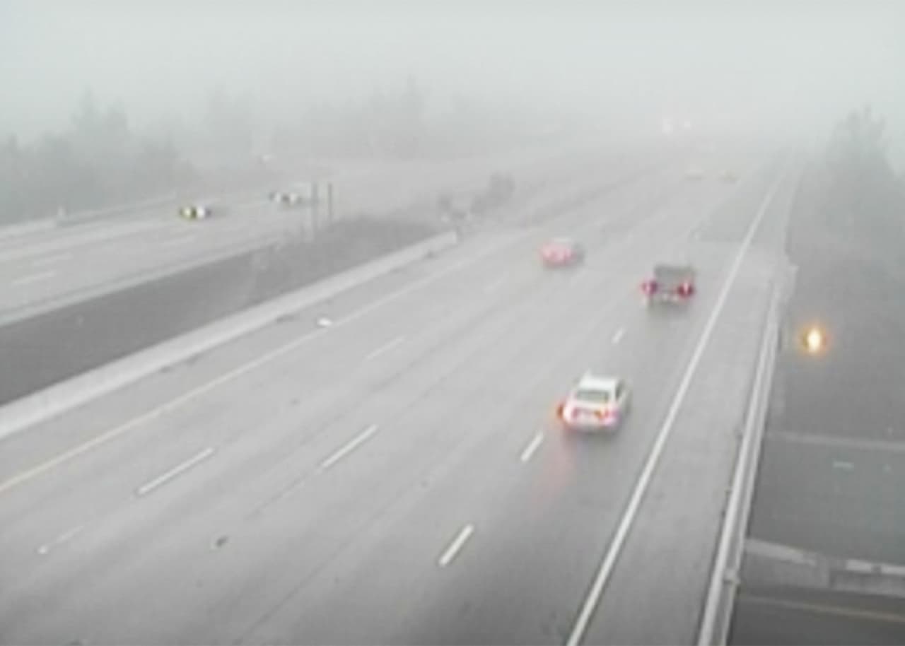 Alertan por densa niebla en el Valle Central