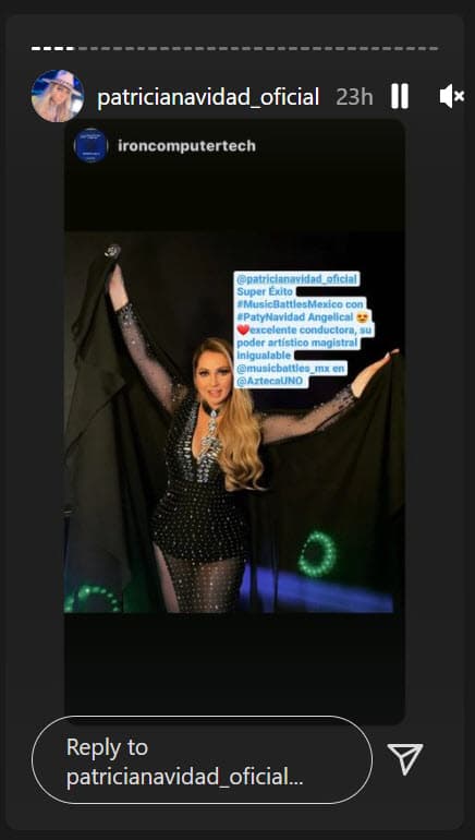 Ahí apareció enfundada en un mono negro con cuello en V, adornado con piedras, y encima llevaba una capa de gasa con el que dejó ver su actual estado físico.
<br>