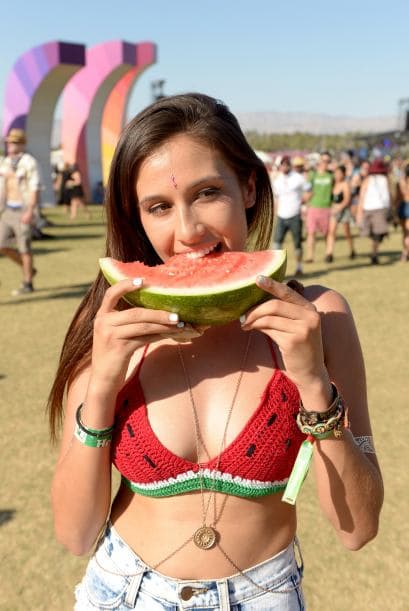 Así como los 'crop tops' dominaron los atuendos desde hace meses, parece que este año los bikinis estarán a la orden del día.