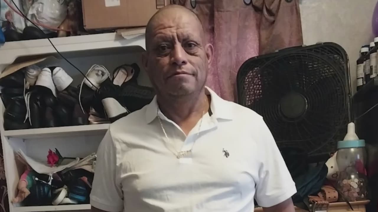 "No pueden dejarlo morir": hispana teme por la vida de su esposo bajo custodia de ICE en Adelanto