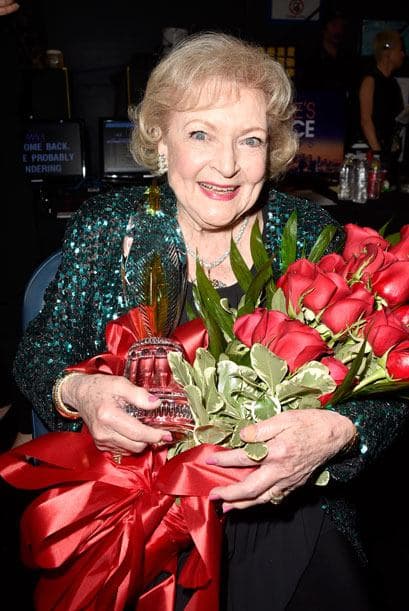 Betty White estaba feliz con sus flores.