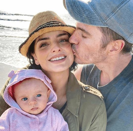 Con la llegada de 
<b>Kailani, Aislinn</b> y
<b> Mauricio</b> desbordan amor y felicidad.