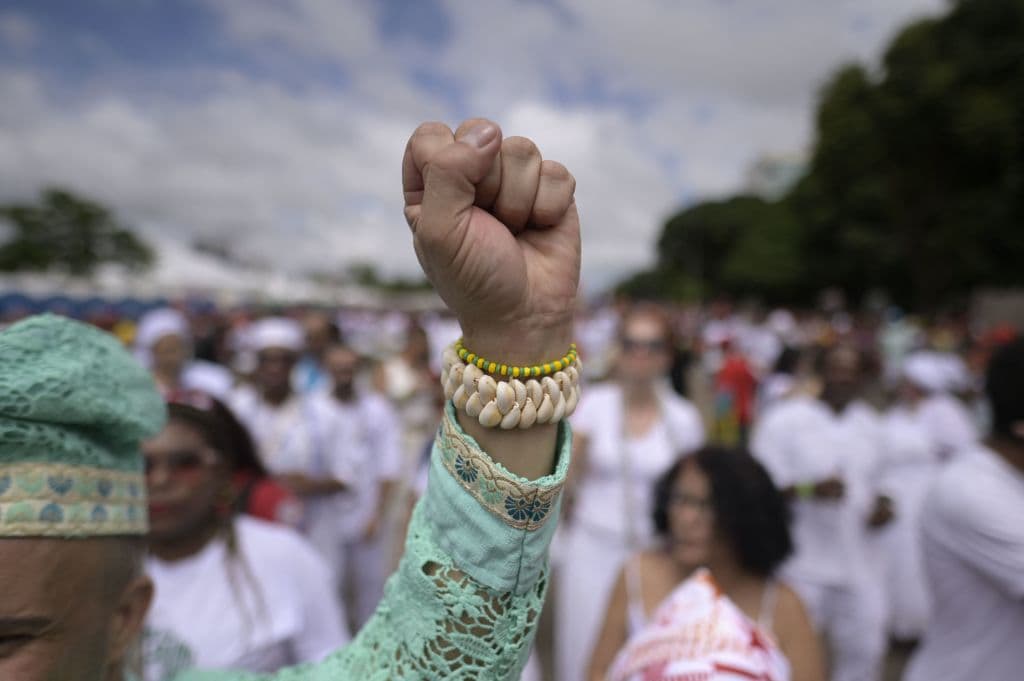 Muchos han puesto sus esperanzas en el regreso de Lula al poder y la salida de Bolsonaro, pero el mandatario izquierdista tiene importantes desafíos por delante en un país cada vez más polarizado.