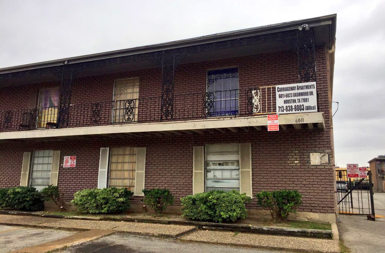 Cae una red de trata de indocumentadas en Texas que marcaba con tatuajes a sus víctimas