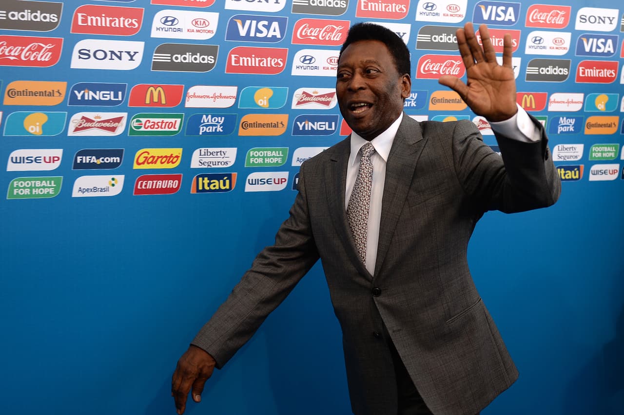 Pelé fue operado de un tumor en el colon y se encuentra estable en un hospital de Brasil