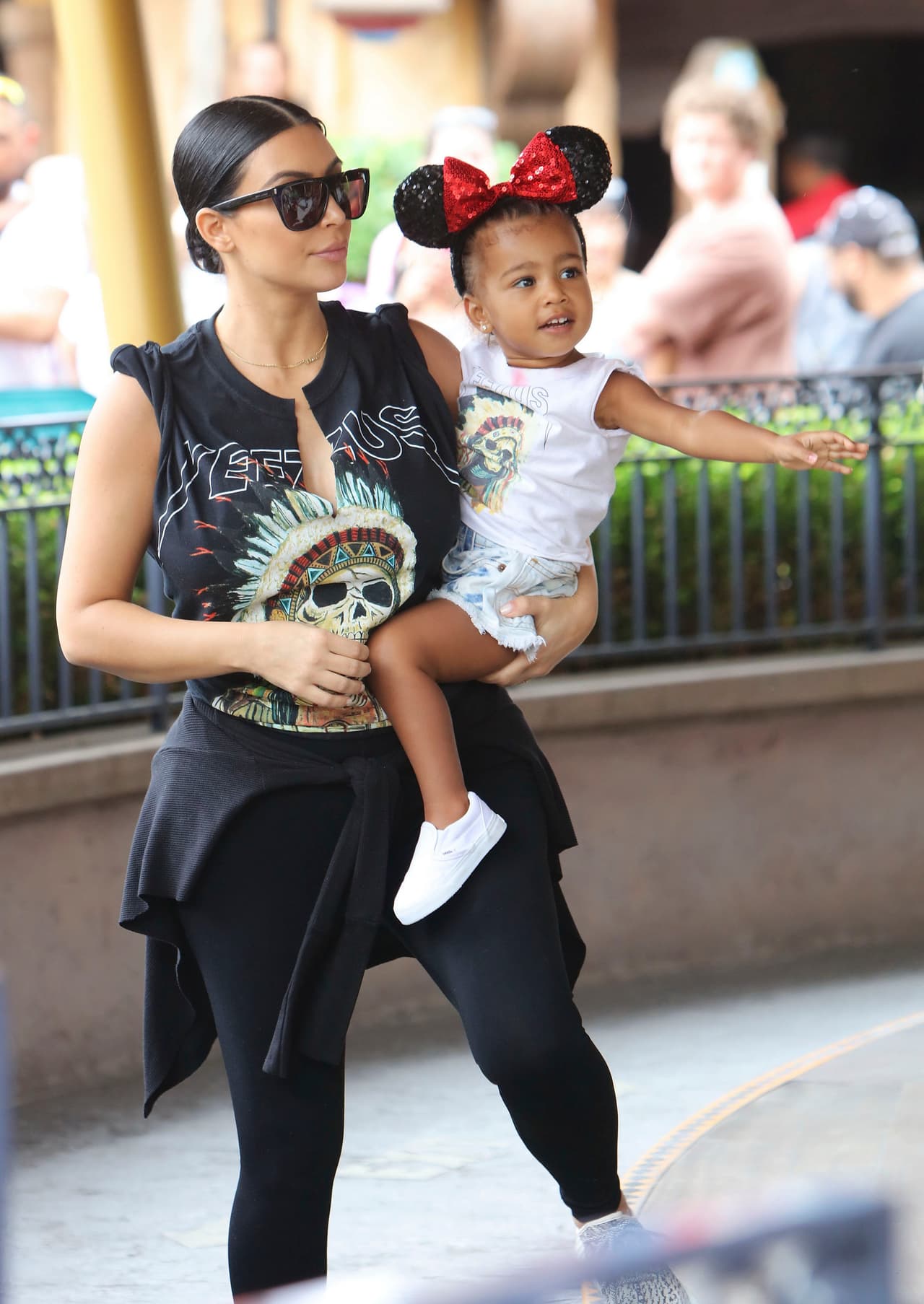 Claro, Kim y Nori no podían faltar.