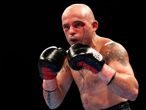 Kiko Martínez va por la sorpresa ante Leo Santa Cruz