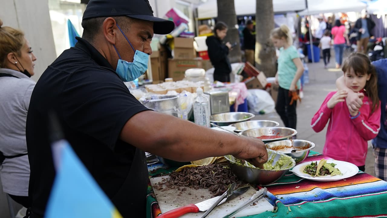 Sabemos que faltan muchos lugares y restaurantes en la lista. Ayúdanos y comparte en nuestras redes sociales de 
<a href="https://www.univision.com/local/salt-lake-city-kuth" target="_blank">Univision 32</a> ¡tus recomendaciones! Twitter: 
<a href="https://twitter.com/Univision32" target="_blank">https://twitter.com/Univision32</a> Facebook: 
<a href="https://www.facebook.com/Univision32" target="_blank">https://www.facebook.com/Univision32</a> Instagram: 
<a href="https://www.instagram.com/univision32/?hl=es" target="_blank">https://www.instagram.com/univision32 </a>
