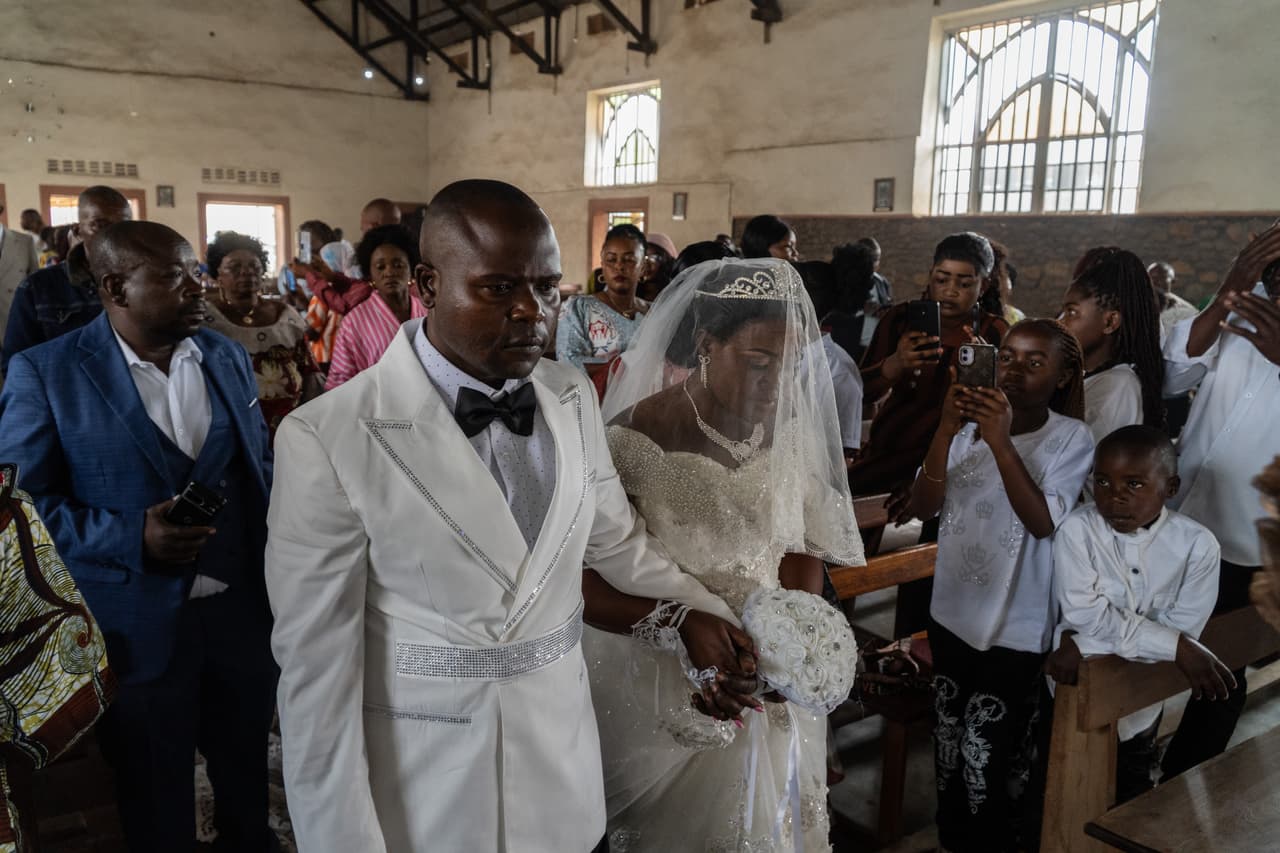 Una boda en medio de la crisis sanitaria de ébola en el Congo