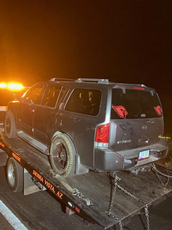 Se produjo una persecución durante aproximadamente 5 millas hacia el oeste en E. Highway 92 desde el marcador de milla 342 antes de que Marlon finalmente detuviera el vehículo justo al oeste de N. Kings Ranch Road en E. Highway 92, en Hereford.Marlon, junto con otros cuatro inmigrantes indocumentados, intentaron huir de la escena a pie hacia el norte metiendose a los campos. Todos fueron capturados aproximadamente 10 minutos después con la ayuda de agentes de la Patrulla Fronteriza.