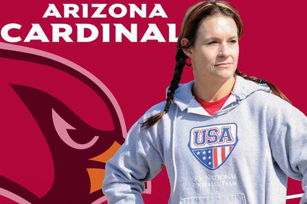 Primer mujer que entra como coach a la NFL.