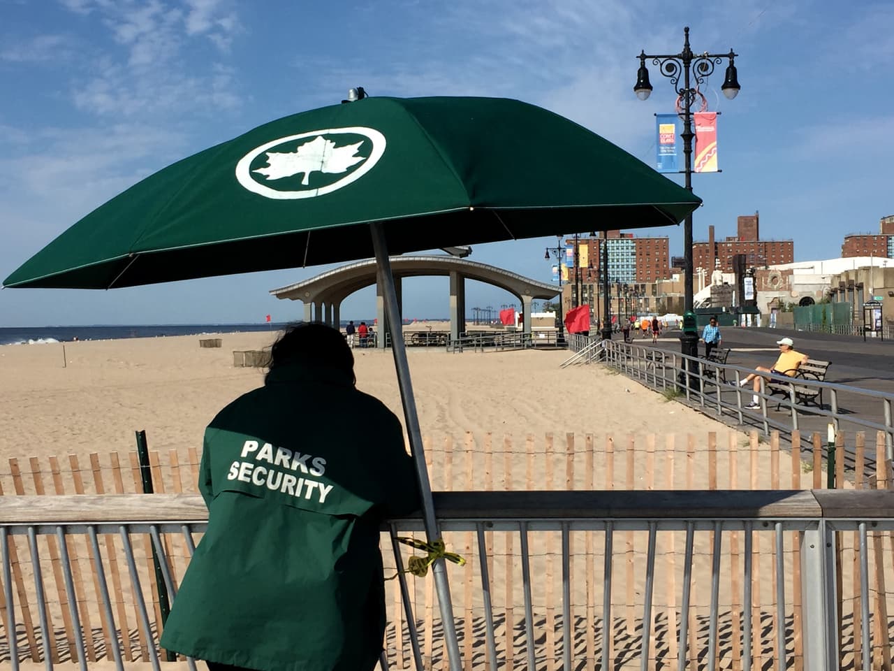 Los oficiales de parques advirtieron a los bañistas de las fuertes corrientes marinas