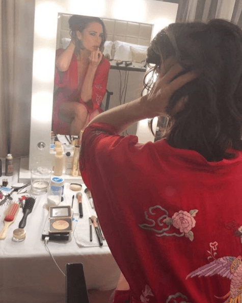 Junto a Estée Lauder la exintegrante de Spice Girls, Victoria Beckham, lanzó su propia línea de maquillaje en agosto de 2016. Esa primera línea consistió en 14 piezas que conforman cuatro minicolecciones que evocan ciudades como Londres, París, Nueva York y Los Ángeles.