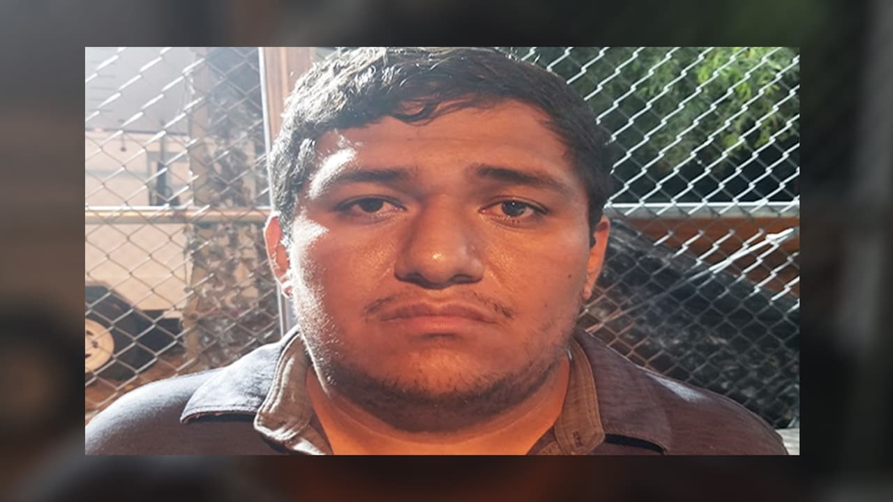 Agentes de la estación de Tucson arrestaron a un hombre con historial delictivo, se trata de Neri Carrasco-González, luego de que reingresó ilegalmente a EEUU. El inmigrante mexicano fue previamente condenado en Pensilvania por abuso sexual de menores en tercer grado.