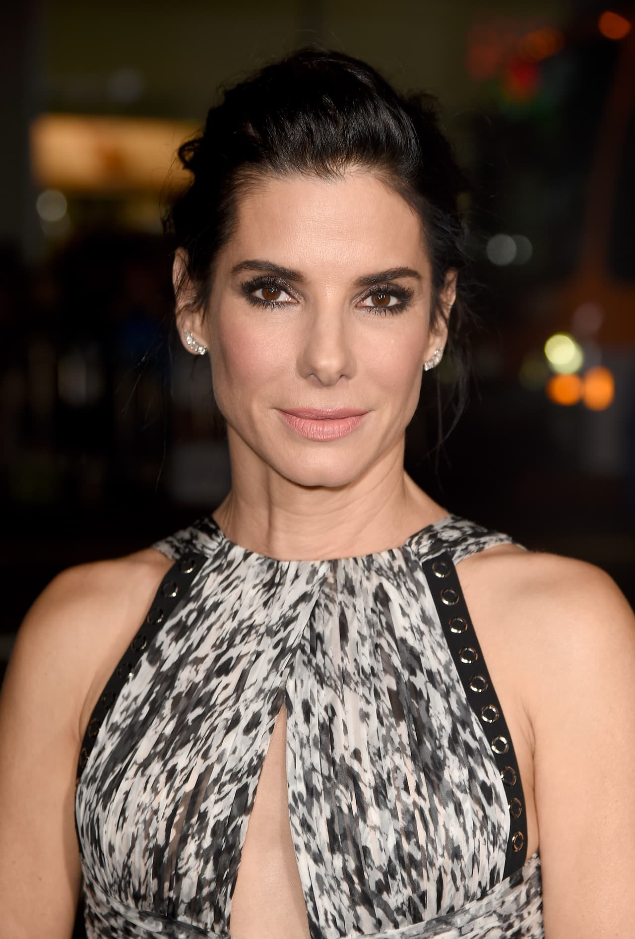 <b>Sandra Bullock</b> tiene dos hijos adoptivos. Louis, un niño de 5 años que adoptó en 2010 y Laila una niña de 3 años que vivía en un orfanato de Luisiana y que llegó a su vida en 2015.