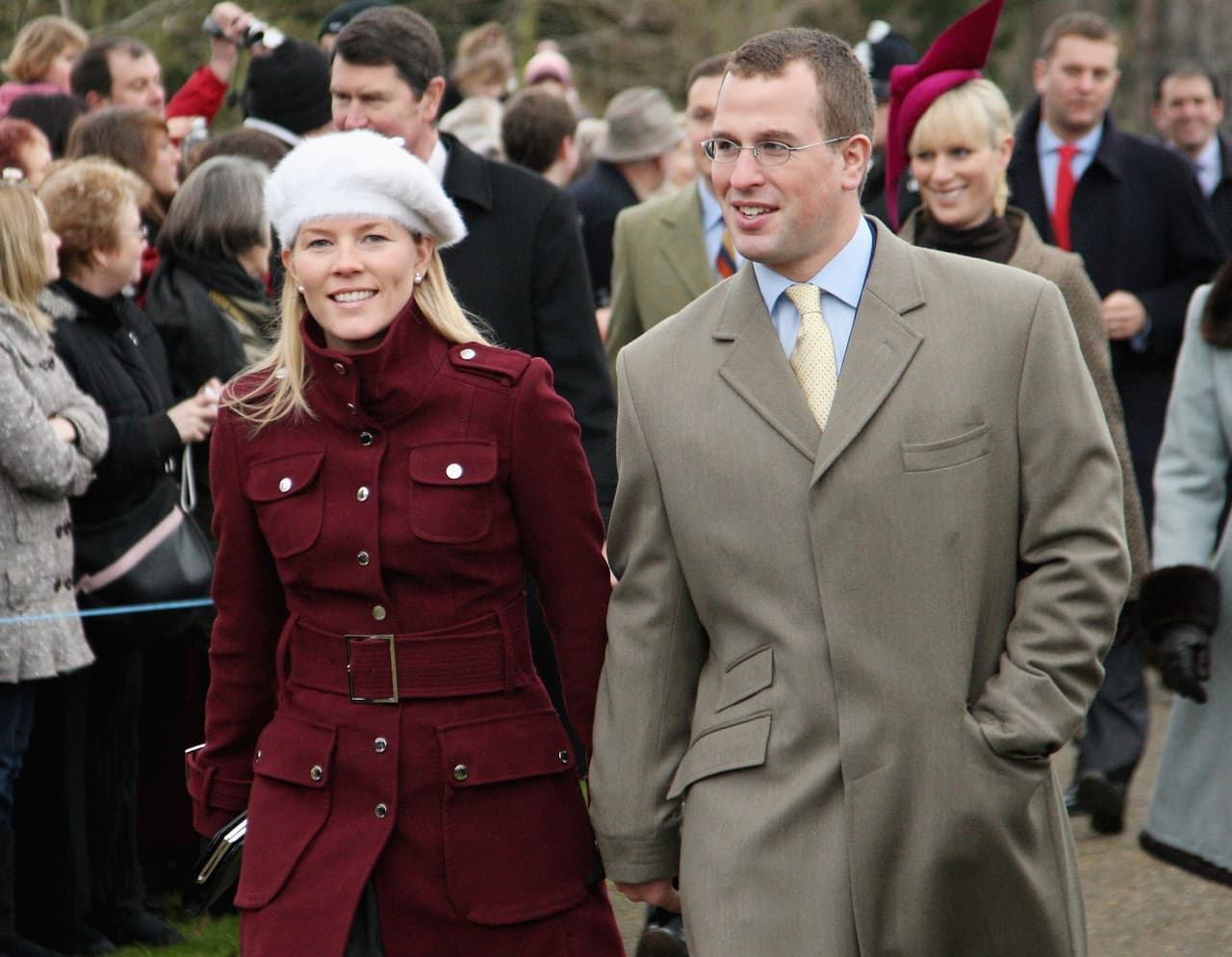 En el anuncio, se ve una casa de campo palaciega de estilo británico y al hijo de
<b> <a href="https://www.univision.com/entretenimiento/realeza/conoce-mas-de-la-princesa-ana-de-inglaterra-video/embed">Ana de Inglaterra</a></b> mirando por la ventana, mientras en el exterior aparece un carruaje.